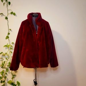 Faux Fur Burgundy Ava & Viv cropped jacket